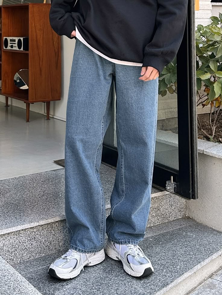 Straight Leg Relaxed Denim