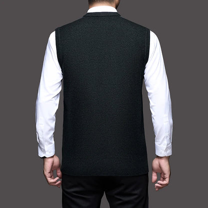 Men's Argyle Knit Jumper Vest with V-Neck and Ribbed Trim
