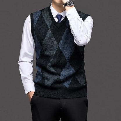 Men's Argyle Knit Jumper Vest with V-Neck and Ribbed Trim