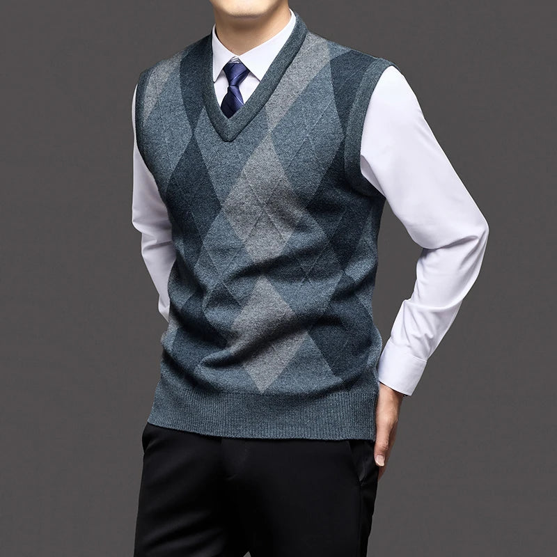 Men's Argyle Knit Jumper Vest with V-Neck and Ribbed Trim