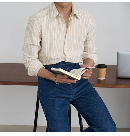 Men's Long Sleeve Striped Button Down Shirt with Collared Neck