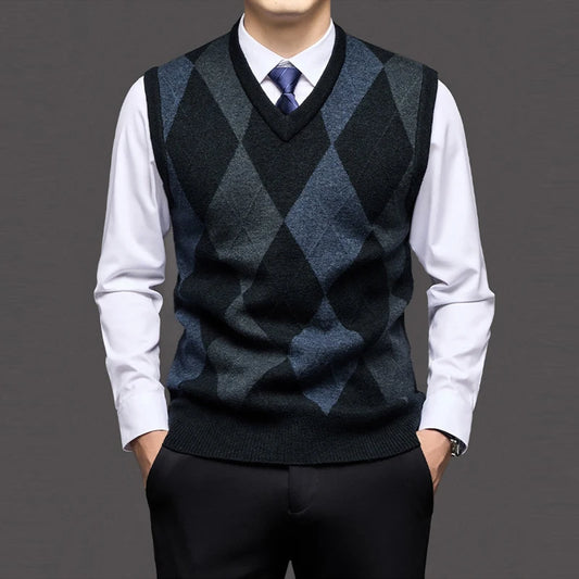 Men's Argyle Knit Jumper Vest with V-Neck and Ribbed Trim